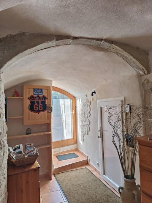 Chambre Atypique : La Grotte Bez-et-Esparon Eksteriør billede